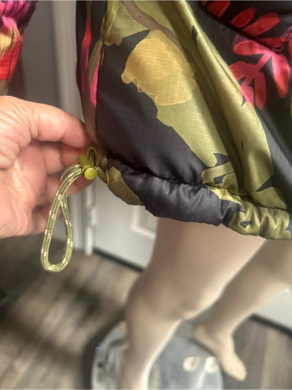 Farm Rio Tropical Rauti Metallic Reversible Quilted Floral Print Puffer Jacket - Picture 8 of 12